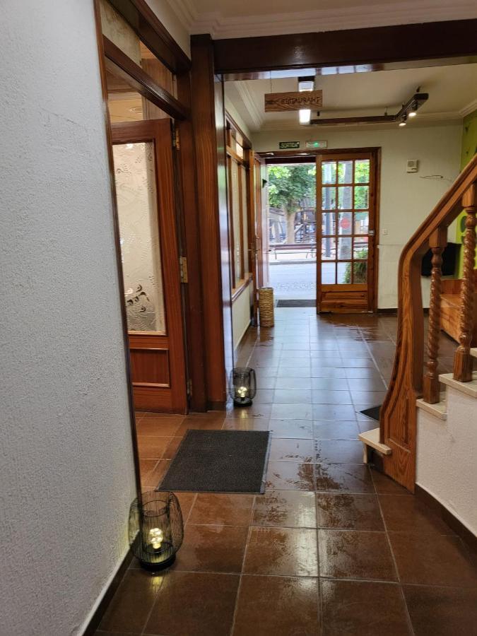 Hostal Torras Sant Hilari Sacalm Eksteriør billede